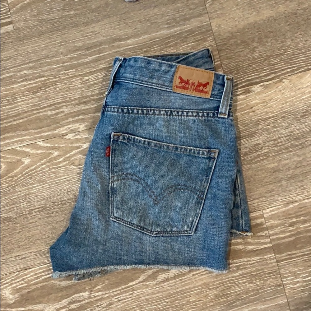 Levi’s high rise short